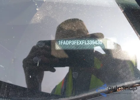 2015 Ford Focus Se z USA, uszkodzony, nr VIN 1FADP3FEXFL339430